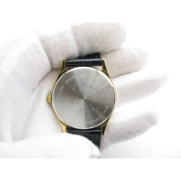 Vtg Men's Caravelle Quartz WR Analog 32mm Dial Round Watch (G699) "New Battery" - Picture 3 of 9